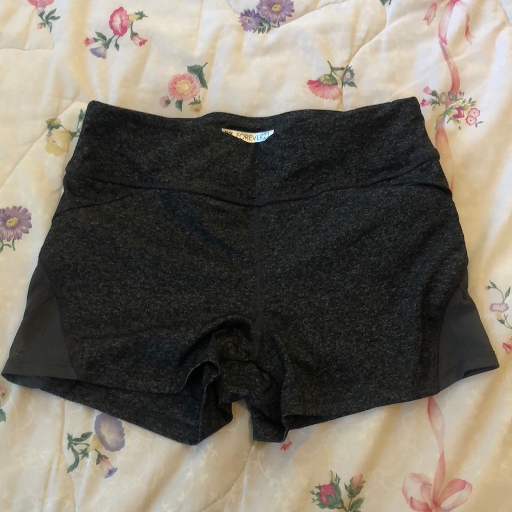 Forever 21 gym shorts 🩳